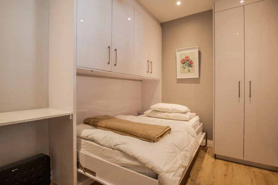 To Let 4 Bedroom Property for Rent in Sea Point Western Cape